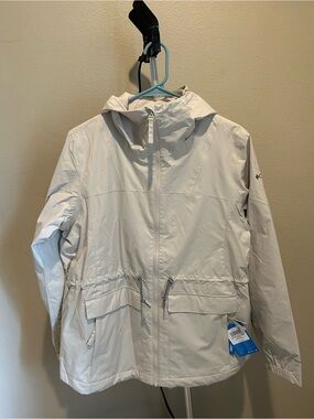 Columbia Light Cream Hooded Rain Jacket